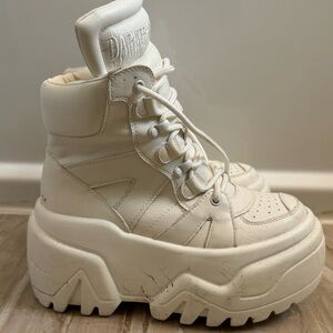 Darker Wavs Platform boot